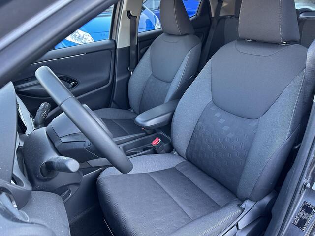 Toyota YARIS 1.5 Hybrid 115 First Edition