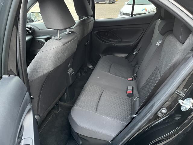 Toyota YARIS 1.5 Hybrid Dynamic | Ad. Cruise | Navi | Camera | Apple Carplay