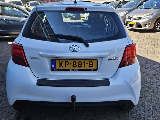 Toyota YARIS 1.3 VVT-i Aspiration CAMERA PDC CC TEL AIRCO