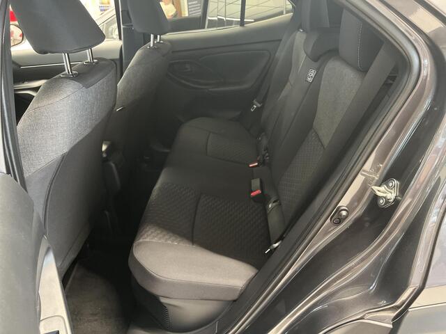 Toyota YARIS Cross 1.5 Hybrid 115 First Edition **COMFORT PACK/ NIEUWE AUTO/ DIRECT LEVERBAAR**