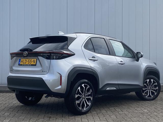 Toyota YARIS Cross 1.5 Hybrid 115 First Edition Limited Parkeersensoren Stoel Stuurverwarming Carplay Navi