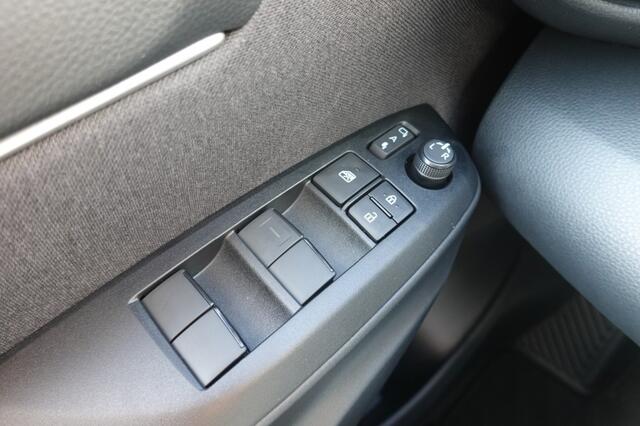 Toyota YARIS HYBRID COMFORT + ( NIEUWE AUTO )