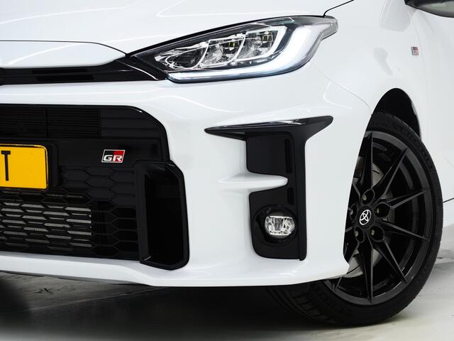 Toyota YARIS 1.6 GR Performance | Milltek Uitlaat | Adaptive Cruise | Keyless | Camera | Carplay