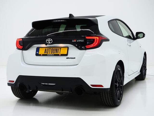 Toyota YARIS 1.6 GR Performance | Milltek Uitlaat | Adaptive Cruise | Keyless | Camera | Carplay