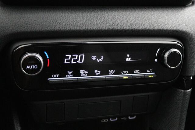 Toyota YARIS 1.5 Hybrid 115 First Edition | Climate control | Navigatie | Keyless | Apple carplay |