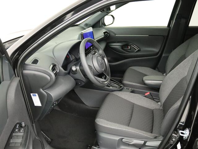 Toyota YARIS Cross 1.5 Hybrid 115 First Edition Limited | Comfort Pack | Treeplanken | Spatlappen |