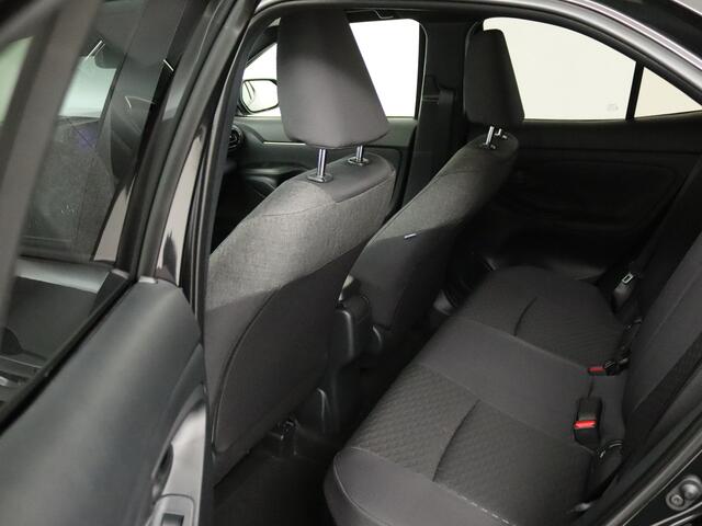 Toyota YARIS Cross 1.5 Hybrid 115 First Edition Limited | Comfort Pack | Treeplanken | Spatlappen |