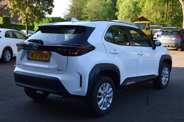 Toyota YARIS 1.5 HYBRID NIEUW! AUTOMAAT/CAMERA/ADAP. CRUISE/