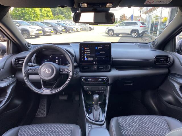Toyota YARIS 1.5 Hybrid 130 Executive