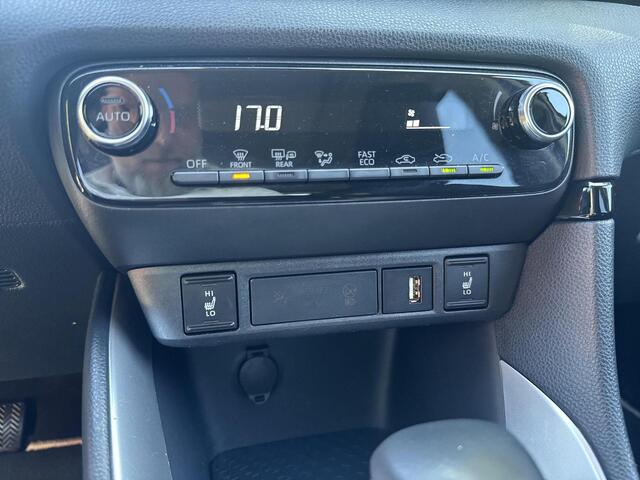 Toyota YARIS 1.5 Hybrid Dynamic | 0610141018 Voor meer informatie