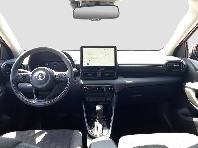 Toyota YARIS 1.5 Hybrid 115 Dynamic | Blind Spot Monitor | Stuurwiel verwarming | Stoelverwarming |