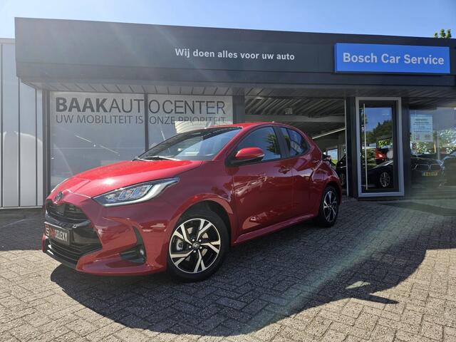 Toyota YARIS 1.5 VVT-i Bns Plus | Facelift | Camera | 16"