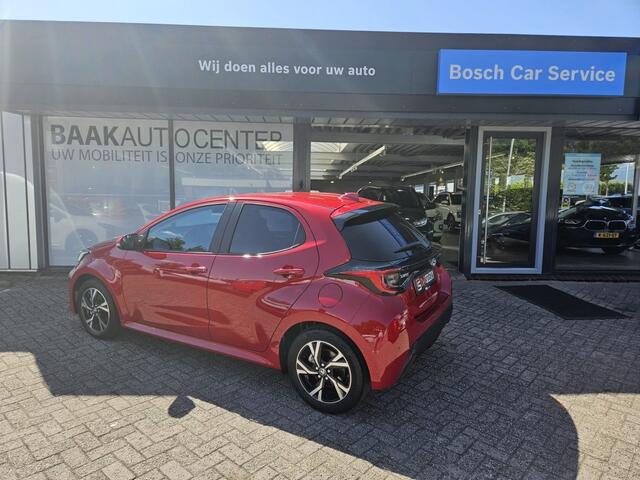 Toyota YARIS 1.5 VVT-i Bns Plus | Facelift | Camera | 16"