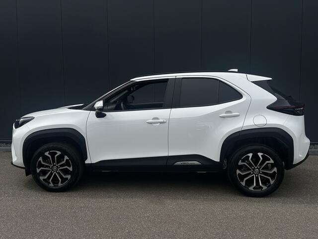 Toyota YARIS 1.5 Hybrid Dynamic / Navigatie