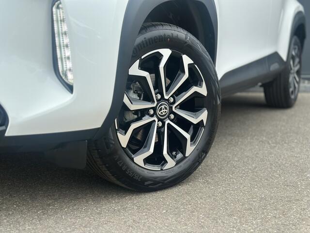 Toyota YARIS 1.5 Hybrid Dynamic / Navigatie