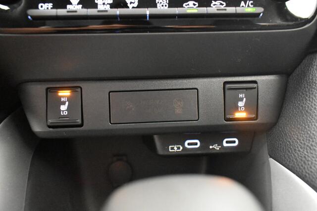 Toyota YARIS 1.5 Hyb Nieuw, Rijklaar, Camera PDC, v+a Stoel/Stuur verwarming Adaptive Cruis Control