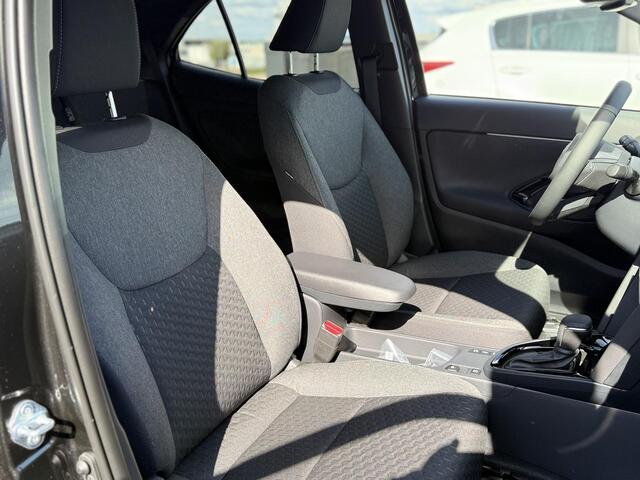 Toyota YARIS Cross 1.5 Hybrid 115 Dynamic + Comfort Pack Nieuw Model 2025 uit voorraad leverbaar