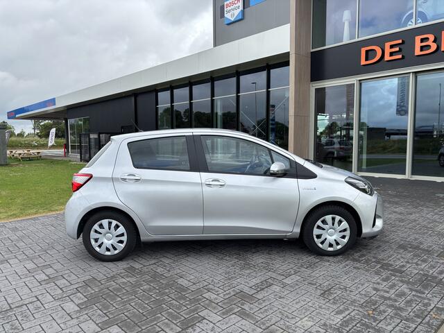 Toyota YARIS 1.5 Hybrid Active Navi I Camera I Stoelverw.