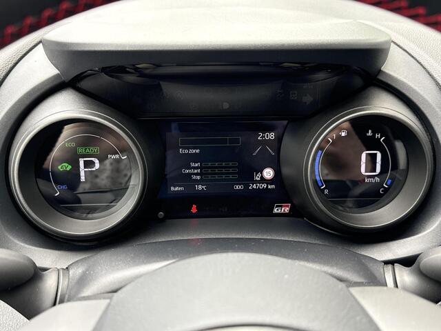 Toyota YARIS 1.5 Hybrid GR Sport **NAVIGATIE/ KEYLESS/ STOELVERWARMING/ 36 MAANDEN GARANTIE**