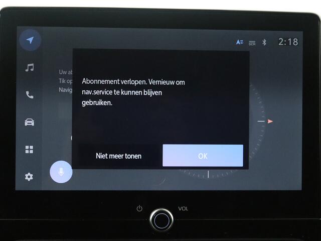 Toyota YARIS 1.5 Hybrid 115 First Edition | All-season banden | Laadvloerbeschermer |