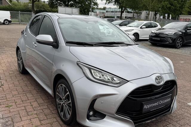 Toyota YARIS 1.5 Hybrid 130 Executive Stoel- & Stuur verwarming, HUD, Dodehoek detectie, Parkeersensoren rondom, JBL, LED, Leder met premium stof, Smart Key