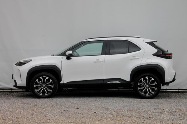 Toyota YARIS 1.5 Hybrid 130 Team Player - 93 pk **Carplay / Camera / ACC