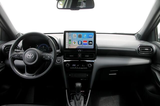 Toyota YARIS 1.5 Hybrid 130 Team Player - 93 pk **Carplay / Camera / ACC