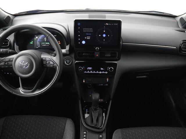 Toyota YARIS Cross 1.5 Hybrid 115 First Edition | Comfort Pack |