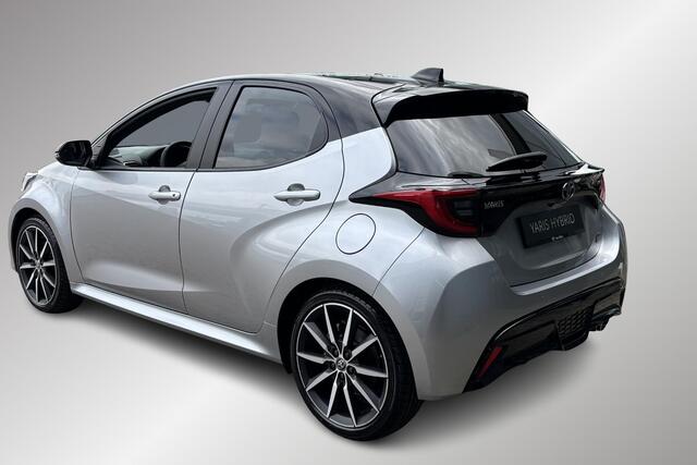 Toyota YARIS 1.5 Hybrid 130 GR Sport + Pack, Panoramadak, BSM + Pack