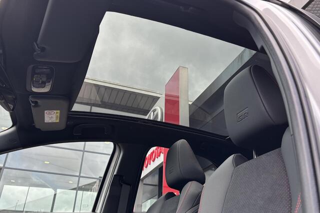 Toyota YARIS 1.5 Hybrid 130 GR Sport + Pack, Panoramadak, BSM + Pack