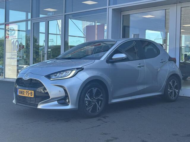 Toyota YARIS 1.5 Hybrid 115 Dynamic + Comfort Pack | Stoel/stuur verwarming | Dodehoekdetectie | Parkeersensoren | Apple Carplay/Android Auto