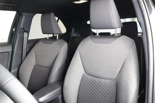 Toyota YARIS 1.5 Hybrid Teamplayer 130PK - Winterpakket - Apple CarPlay - Dodehoek