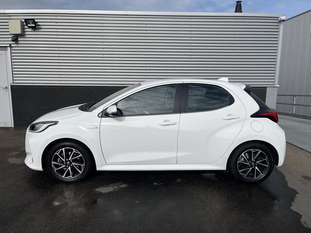 Toyota YARIS 1.5 Hybrid Dynamic Apple Carplay/Android auto Navigatie, LMV, Smart Key, Achteruitrijcamera, Adaptieve cruise control