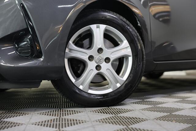 Toyota YARIS 1.5 Hybrid Design NAVI CAMERA CLIMA BT '17
