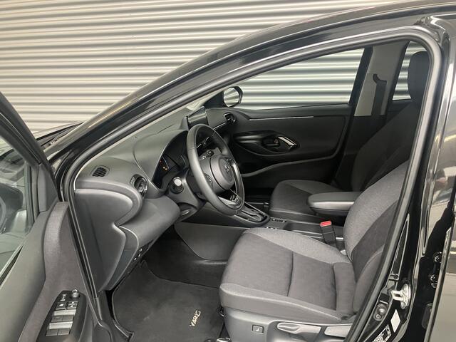Toyota YARIS 1.5 Hybrid 115 STYLE/PDC V+A/CAM/DODEHOEK/CLIMA/ENZ