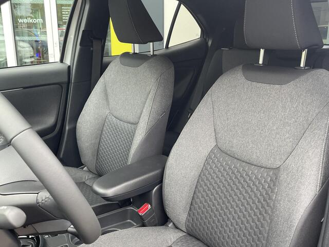 Toyota YARIS Cross 1.5 Hybrid 115 First Edition | Nieuwe auto! | Stoelverwarming | Climate control |