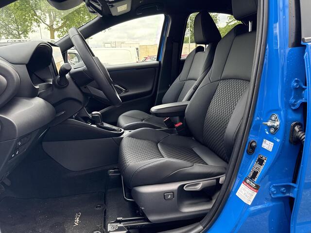 Toyota YARIS 1.5 Hybrid 130 Executive **HEAD-UP DISPLAY/ STOEL EN STUURWIELVERWARMING/ DODEHOEK DETECTIE/ 36 MAANDEN GARANTIE**
