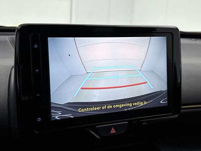 Toyota YARIS Cross 1.5 Hybrid Adventure | Navigatie | Stoelverwarming | PDC V+A | Blindspot | Half Leder |