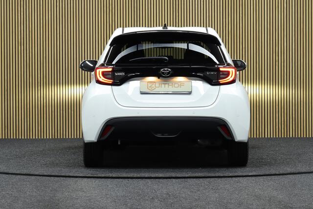 Toyota YARIS 1.5 Hybrid 115 Executive Edition | Facelift | Dodehoekdetectie | Adaptive-cruise | Maps Navigatie | Apple Carplay & Android Auto | Camera | Parkeerhulp