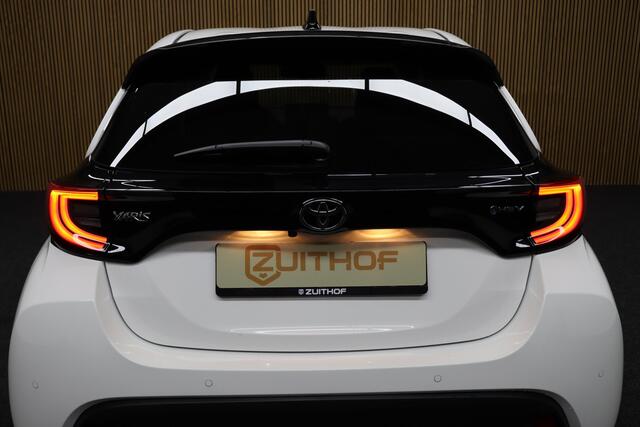 Toyota YARIS 1.5 Hybrid 115 Executive Edition | Facelift | Dodehoekdetectie | Adaptive-cruise | Maps Navigatie | Apple Carplay & Android Auto | Camera | Parkeerhulp