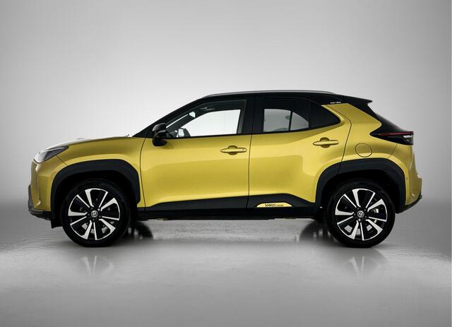 Toyota YARIS Cross 1.5 Hybrid Executive AWD | Panoramisch dak | Electrische achterklepbediening | 360 Camera | AWD | Navigatie | JBL |