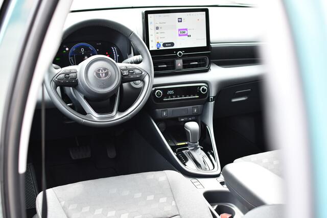 Toyota YARIS 1.5 Hybrid 115 Dynamic Automaat 116pk Comfort Pack | Dodehoekdetectie | Cloud Navi | Parkeersensoren |