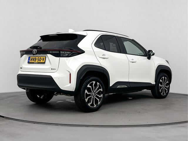 Toyota YARIS Cross 1.5 Hybrid 130 Dynamic Limited | Stoel -/ Stuur verwarming | Apple Carplay -/ Android Auto |