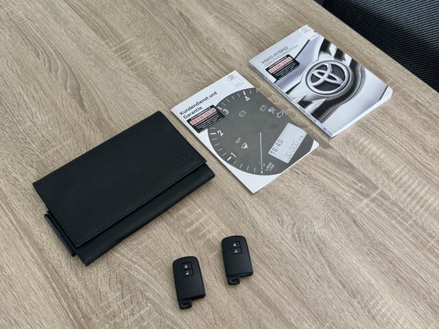 Toyota YARIS 1.5 Hybrid Y20 Exclusive Edition Automaat Camera Carplay Stoelve