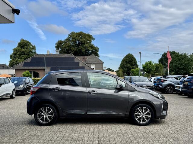 Toyota YARIS 1.5 Hybrid Y20 Exclusive Edition Automaat Camera Carplay Stoelve