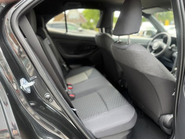 Toyota YARIS Cross 1.5 Hybrid 130 Style Edition 2025 Parkeersensoren V+A, Dodehoeksensor, Navigatie , All-in Rijklaarprijs