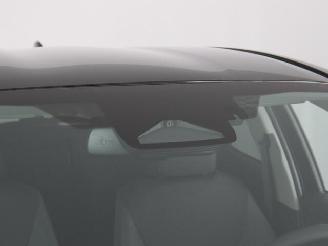 Toyota YARIS 1.5 Hybrid Team Player (Virtual Cockpit / Led / Camera / Stuur-Stoelverw.)