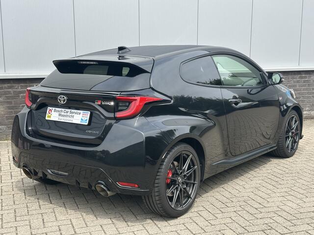 Toyota YARIS 1.6 GR Performance | Nieuwstaat | Carplay | Camera | Milltek Interesse, Proefrit? Bel of app met: 06-24 28 28 42