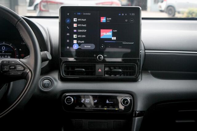 Toyota YARIS 1.5 Hybrid 115 First Edition