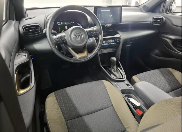 Toyota YARIS Cross 1.5 Hybrid Explore Camera / Lm velgen / Navigatie